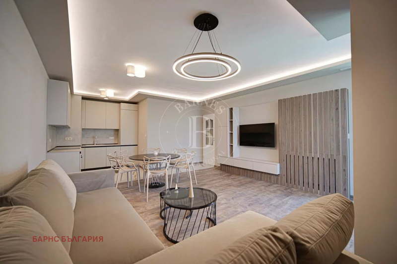 3-bedroom apartment in Sofiya, Simeonovo
