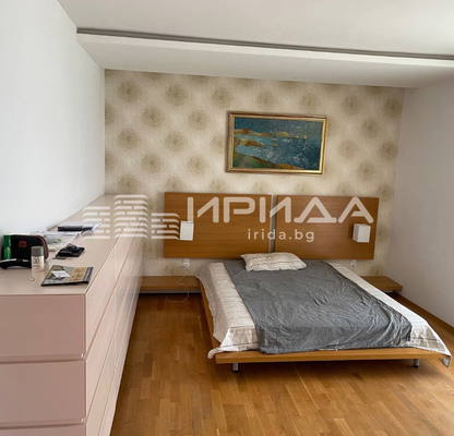 Снимка 4 — Просторен 4-стаен апартамент в Симеоново с голяма тераса