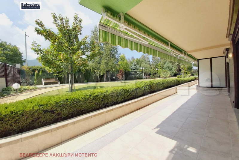 4-bedroom apartment in Sofiya, Simeonovo