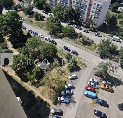Снимка 4 — Двустаен апартамент в Слатина с остъклена тераса