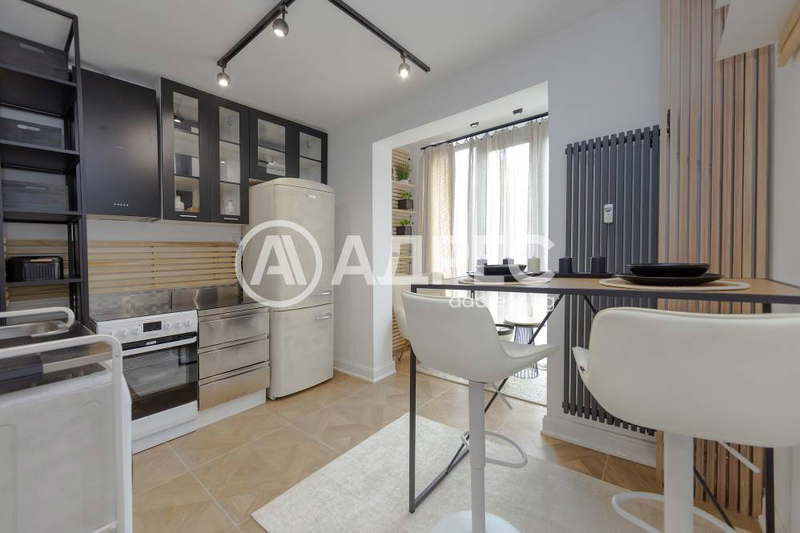 3-bedroom apartment in Sofiya, Slatina