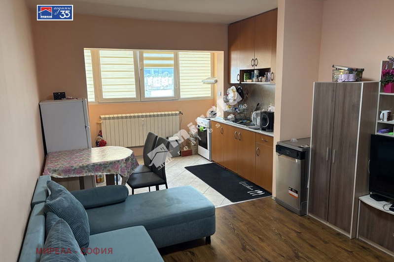 3-bedroom apartment in Sofiya, Slatina