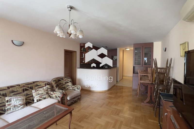 3-bedroom apartment in Sofiya, Strelbishte