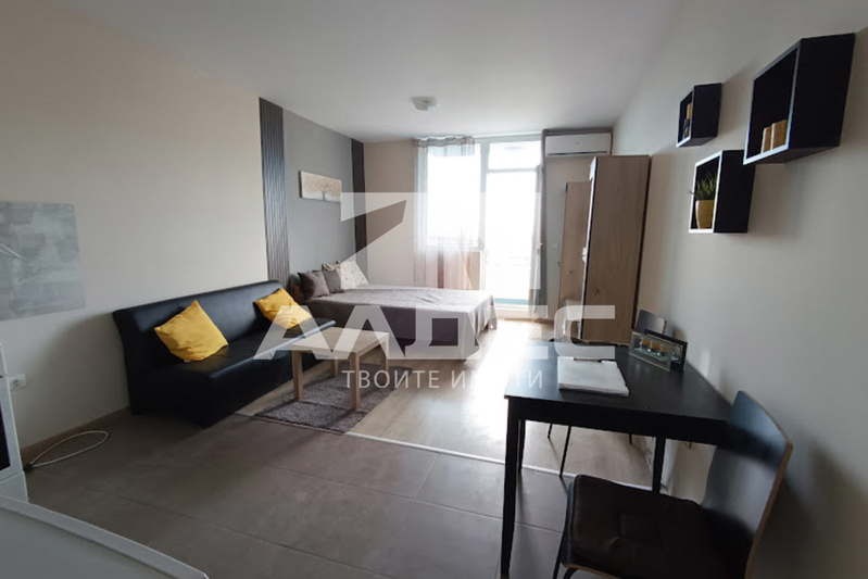 One-room apartment in Studentski Grad with a view of Sofia