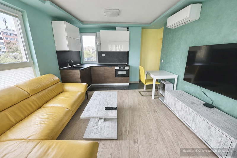 Three-room apartment with terrace in Studentski Grad, Sofia