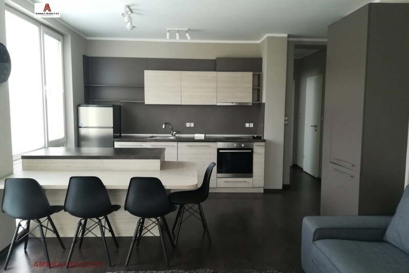 3-bedroom apartment in Sofiya, Studentski Grad