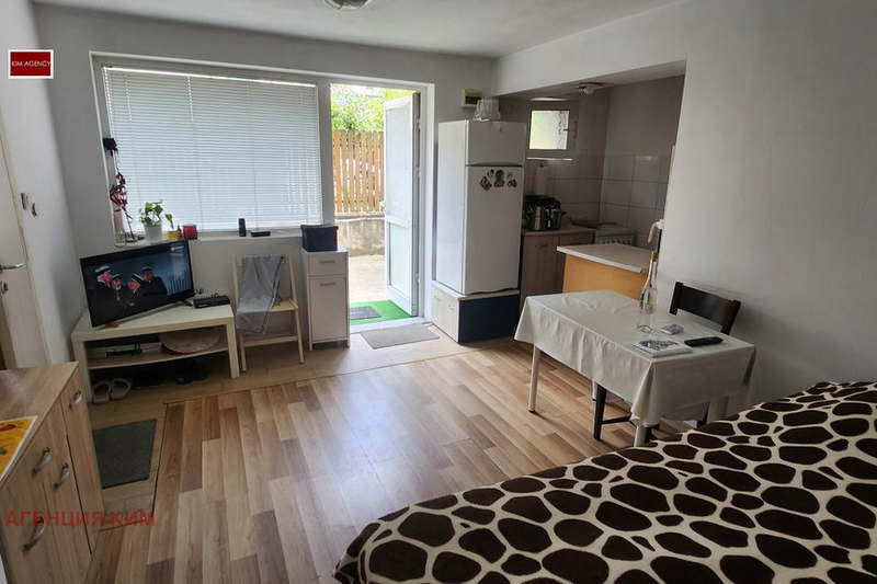 1-bedroom apartment in Sofiya, Suhata Reka