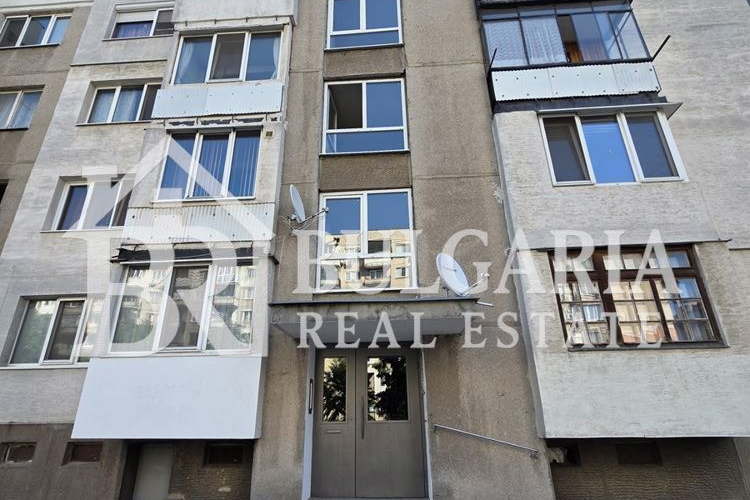 3-bedroom apartment in Sofiya, Suhata Reka