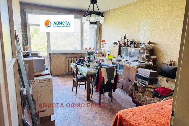 Двустаен апартамент с две тераси в Света Троица, София