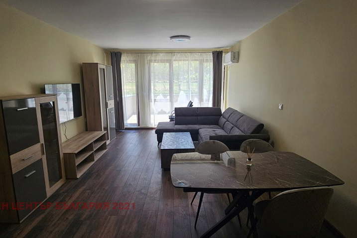 Two-room apartment with courtyard terrace in Vitosha, Sofia