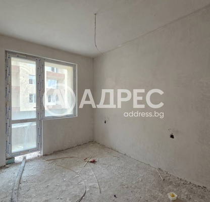 Снимка 3 — Двустаен апартамент с тераса в кв. Витоша, София