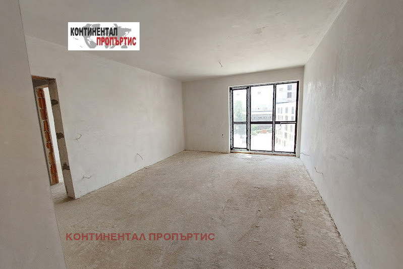 4-стаен апартамент в София, Витоша с тераса и паркомясто