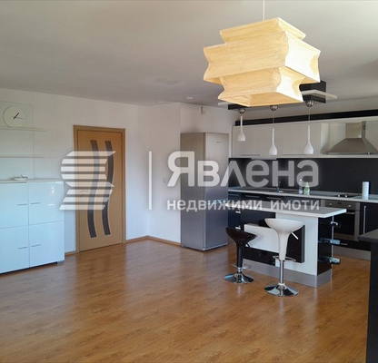 Снимка 2 — Тристаен апартамент с две тераси в кв. Витоша, София