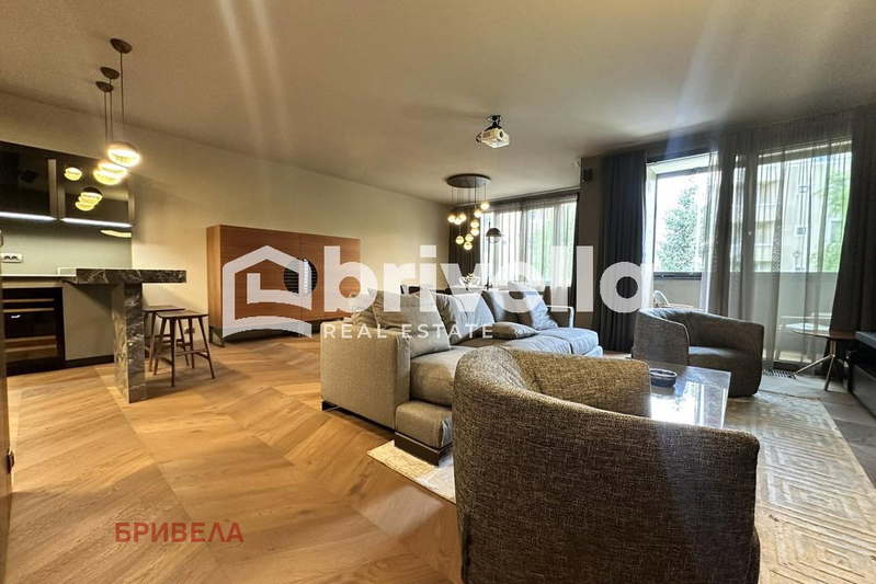 4-bedroom apartment in Sofiya, Vitosha