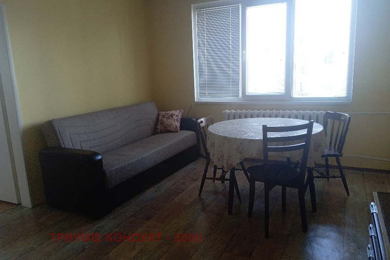 3-bedroom apartment in Sofiya, Zona B-18