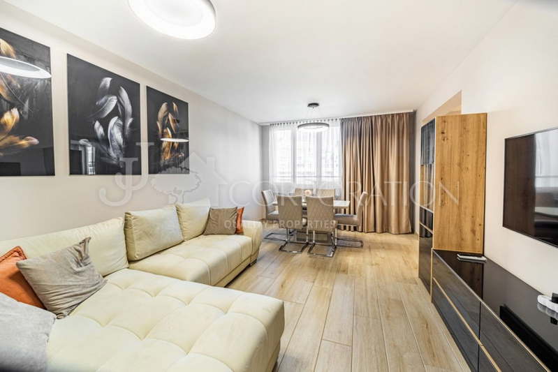 3-bedroom apartment in Sofiya, Zona B-5