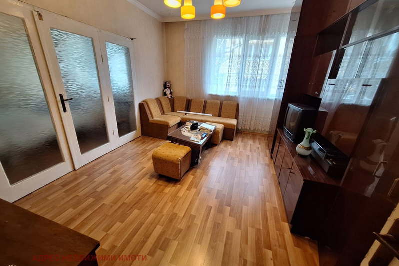 4-bedroom apartment in Stara Zagora, Ayazmoto