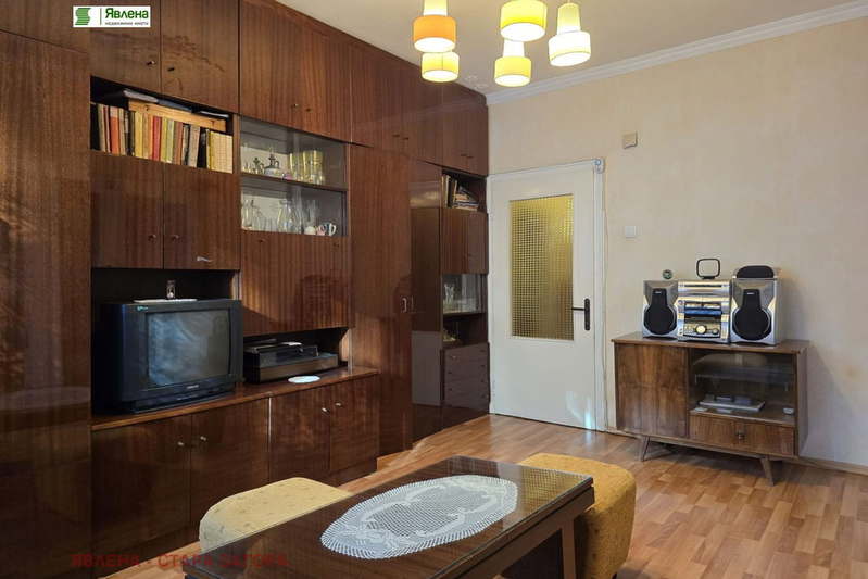 4-bedroom apartment in Stara Zagora, Ayazmoto