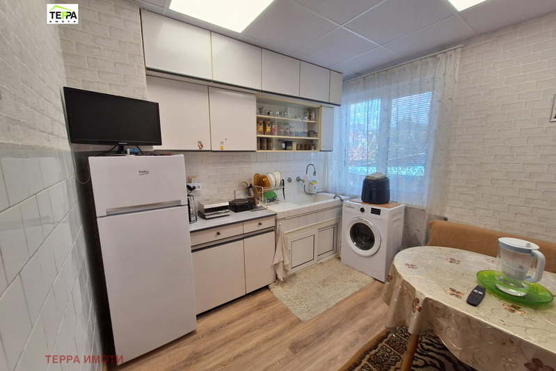 3-bedroom apartment in Stara Zagora, Centyr