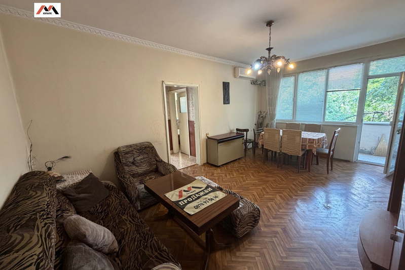 3-bedroom apartment in Stara Zagora, Centyr