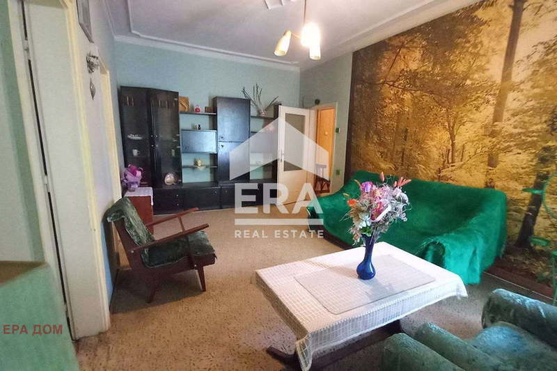 4-bedroom apartment in Stara Zagora, Centyr