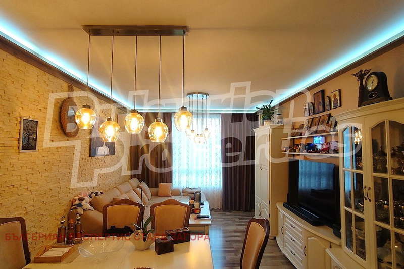 Тристаен апартамент в Стара Загора, Три чучура - център