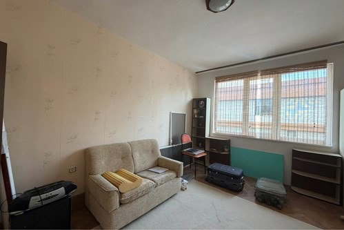 4-bedroom apartment in Tyrgovishte, Centyr