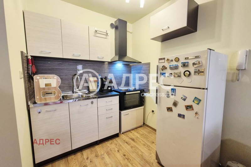 Двустаен апартамент в Автогара, Варна с обновена вътрешна част
