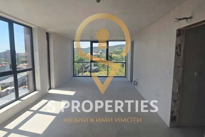 3-bedroom apartment in Varna, Briz