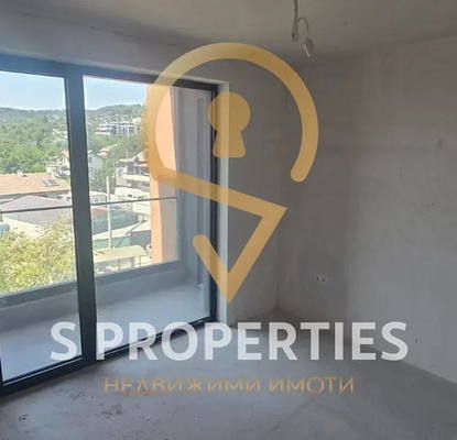 Photo 5 — 3-bedroom apartment in Varna, Briz