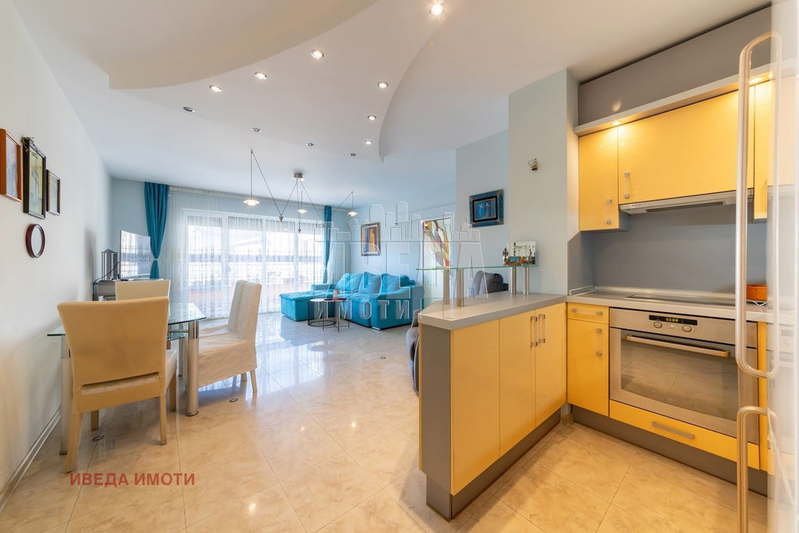 3-bedroom apartment in Varna, Briz