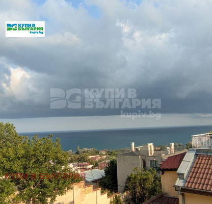 Снимка 4 — Тристаен апартамент с морска гледка в Бриз, Варна
