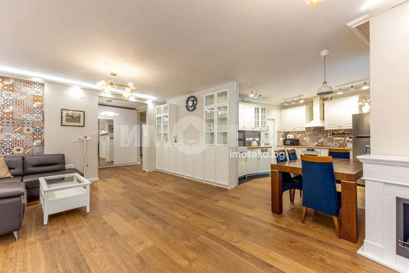 3-bedroom apartment in Varna, Briz
