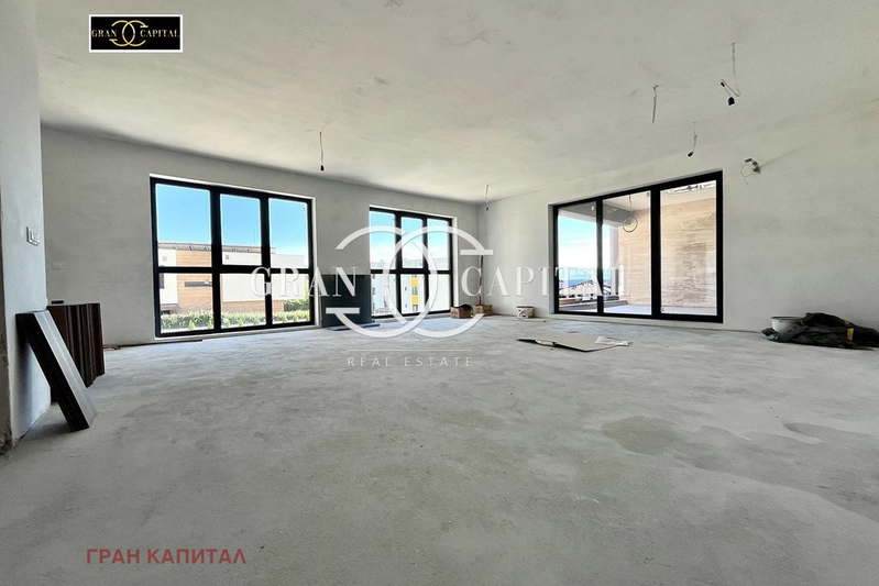 3-bedroom apartment in Varna, Briz