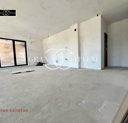 Снимка 4 — Тристаен апартамент с две тераси в Бриз, Варна