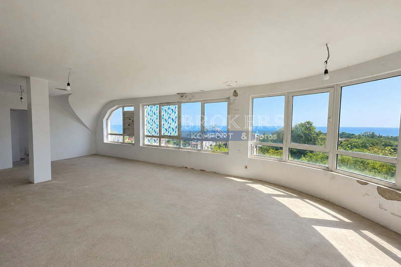 4-bedroom apartment in Varna, Briz