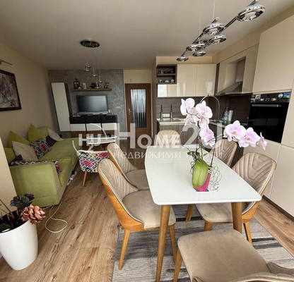 Photo 2 — 5-bedroom apartment in Varna, Briz