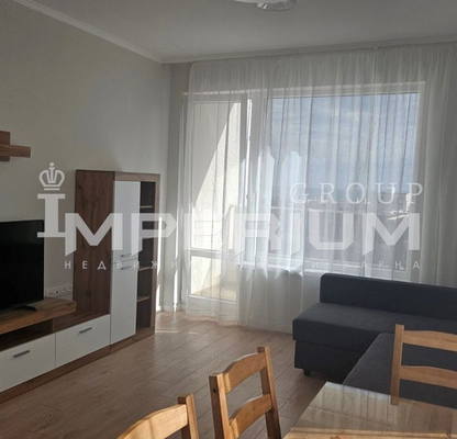 Снимка 3 — Двустаен апартамент с тераса в кв. Бриз, Варна