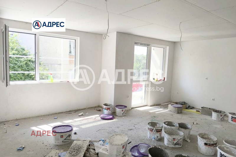 Двустаен апартамент в Център, Варна с югоизточно изложение