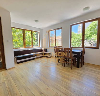 Photo 2 — 2-bedroom apartment in Varna, Centyr