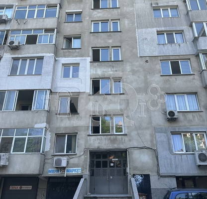 Photo 3 — 3-bedroom apartment in Varna, Centyr