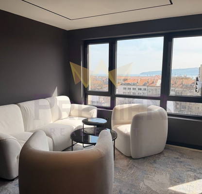 Photo 3 — 3-bedroom apartment in Varna, Centyr