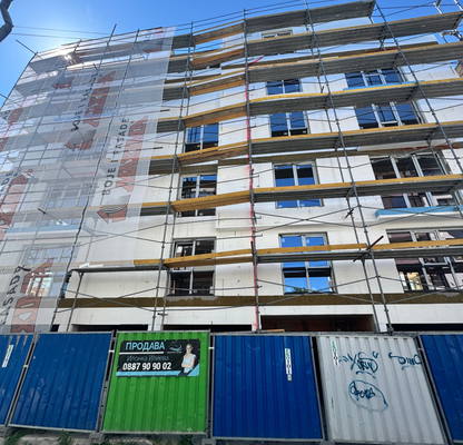 Снимка 2 — Тристаен апартамент с панорама към езерото в Център, Варна