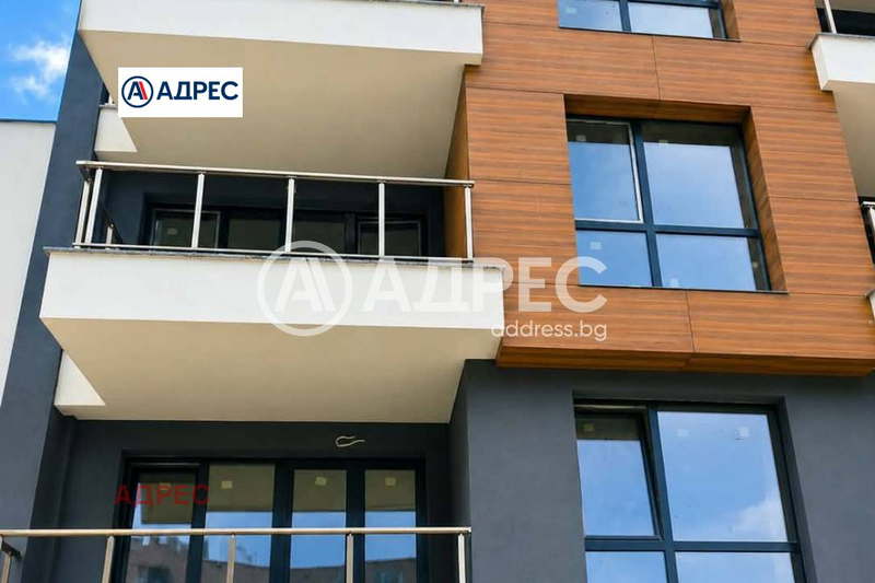 3-bedroom apartment in Varna, Centyr