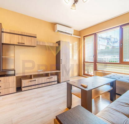 Photo 2 — 3-bedroom apartment in Varna, Centyr