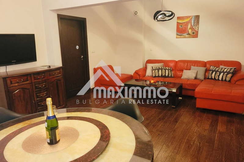 4-bedroom apartment in Varna, Centyr
