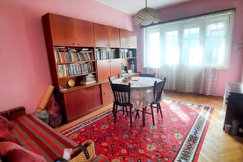 4-bedroom apartment in Varna, Centyr