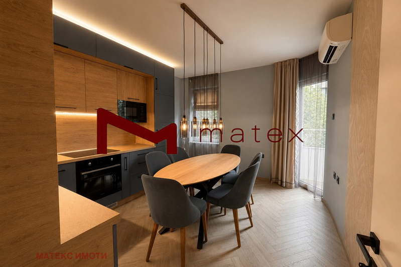 4-bedroom apartment in Varna, Centyr