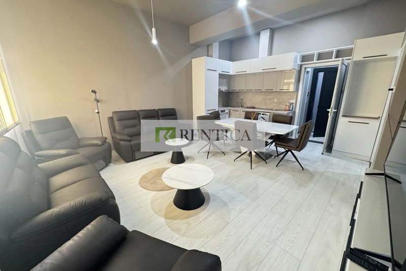 3-bedroom apartment in Varna, Centyr