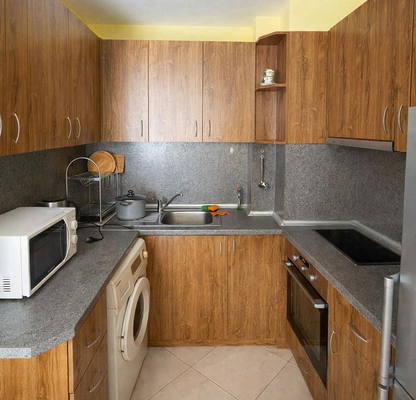 Photo 2 — 3-bedroom apartment in Varna, Centyr